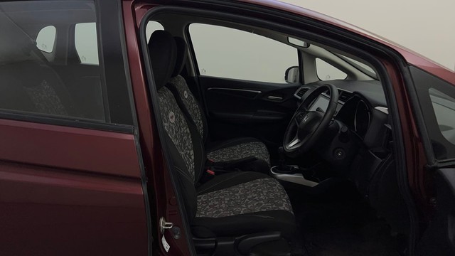 Second-hand 2016 Honda Jazz VX for sale in Mysore-15