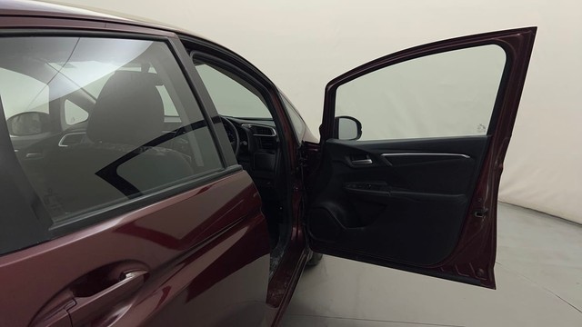 Second-hand 2016 Honda Jazz VX for sale in Mysore-16