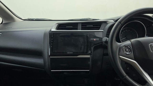 Second-hand 2016 Honda Jazz VX for sale in Mysore-23