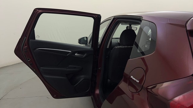 Second-hand 2016 Honda Jazz VX for sale in Mysore-29