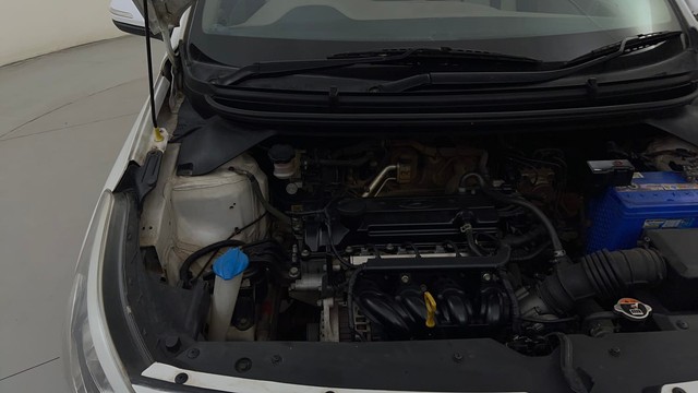 Second-hand 2017 Hyundai i20 Sportz 1.2 for sale in Mysore-38