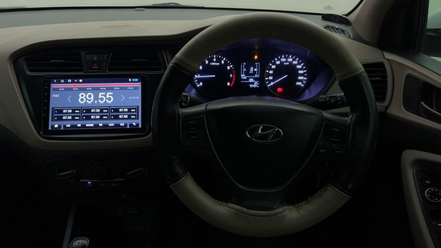 Second-hand 2017 Hyundai i20 Sportz 1.2 for sale in Mysore-37