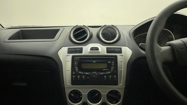 Second-hand 2011 Ford Figo Ambiente BSIV for sale in Bangalore-28