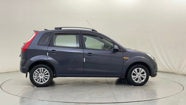 Second-hand 2011 Ford Figo Ambiente BSIV for sale in Bangalore-2