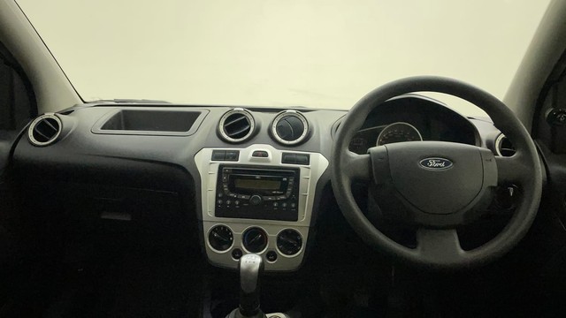 Second-hand 2011 Ford Figo Ambiente BSIV for sale in Bangalore-11