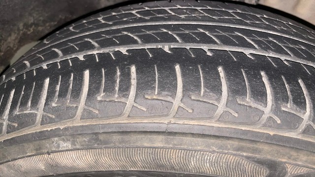 Second-hand 2011 Ford Figo Ambiente BSIV for sale in Bangalore-39