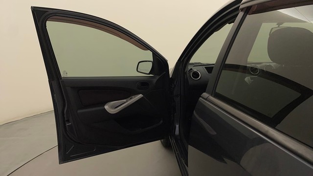 Second-hand 2011 Ford Figo Ambiente BSIV for sale in Bangalore-25