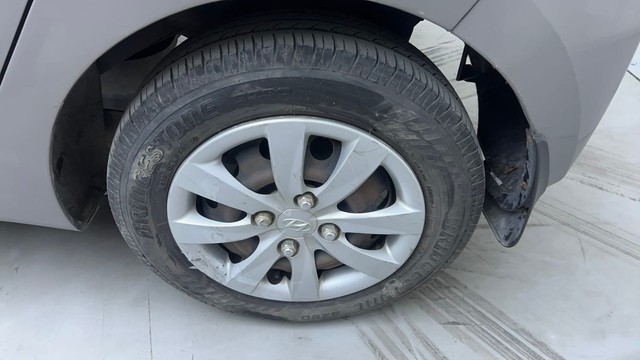 Second-hand 2012 Hyundai EON Magna for sale in Hyderabad-19