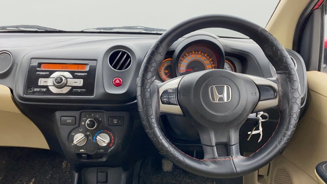 Second-hand 2014 Honda Brio S MT for sale in Gurgaon-12