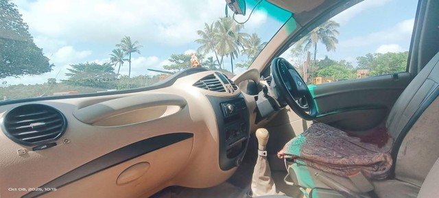 Second-hand 2017 Mahindra Xylo H4 for sale in Kankavli-3