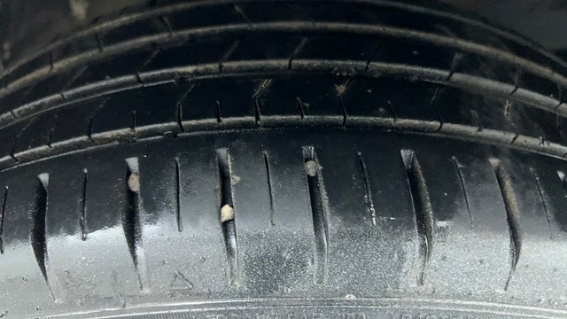 Second-hand 2024 Maruti Suzuki Baleno Zeta for sale in Ahmedabad-33