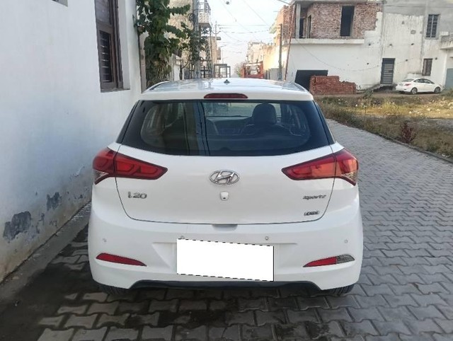 Second-hand 2016 Hyundai i20 Sportz 1.4 CRDi for sale in Sangrur-2