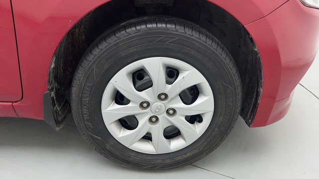 Second-hand 2015 Hyundai i20 Sportz 1.2 for sale in Lucknow-17