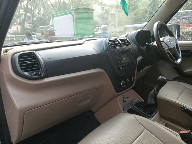 Second-hand 2018 Mahindra TUV 300 T6 Plus for sale in Mumbai-6