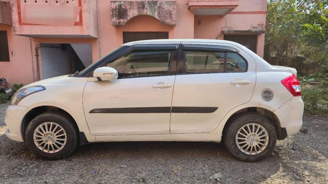 Second-hand 2015 Maruti Suzuki Swift Dzire VDI for sale in Maharajganj-2