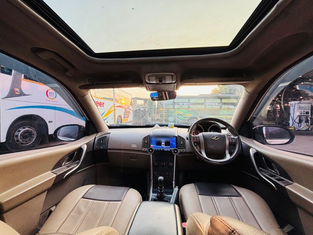 Second-hand 2015 Mahindra XUV500 R W10 FWD for sale in Lucknow-5