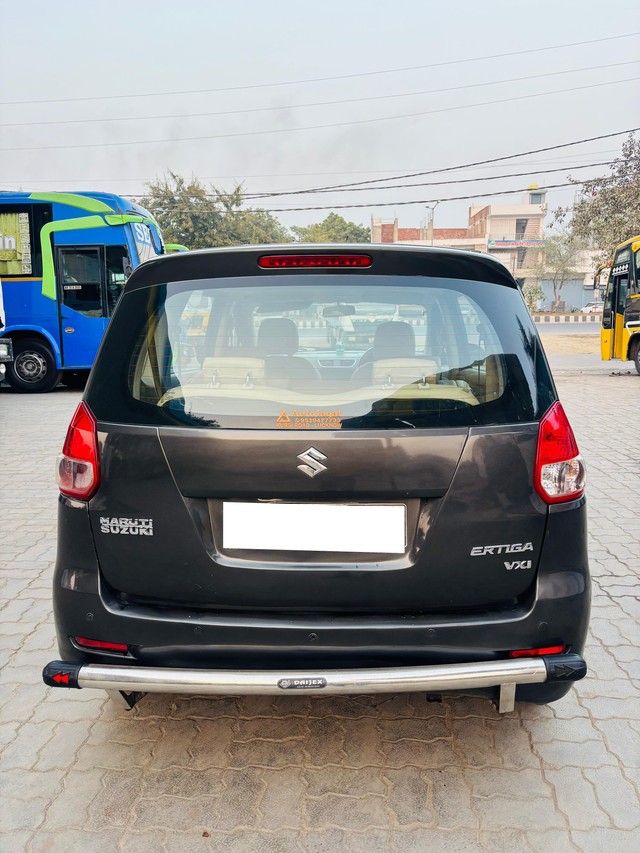 Second-hand 2014 Maruti Ertiga VXI for sale in Lucknow-1