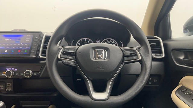 Second-hand 2022 Honda City 1.5 V MT Exclusive for sale in Kolkata-35