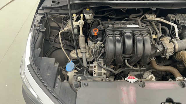 Second-hand 2022 Honda City 1.5 V MT Exclusive for sale in Kolkata-37