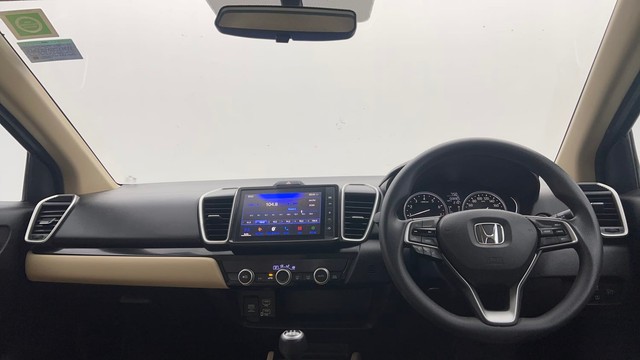 Second-hand 2022 Honda City 1.5 V MT Exclusive for sale in Kolkata-11