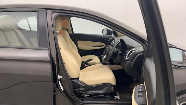 Second-hand 2022 Honda City 1.5 V MT Exclusive for sale in Kolkata-15