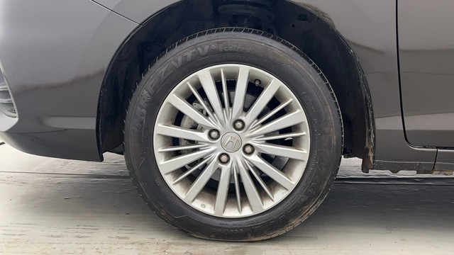 Second-hand 2022 Honda City 1.5 V MT Exclusive for sale in Kolkata-20