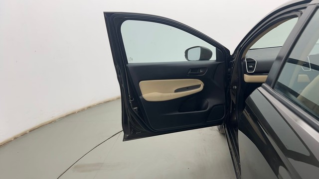 Second-hand 2022 Honda City 1.5 V MT Exclusive for sale in Kolkata-29
