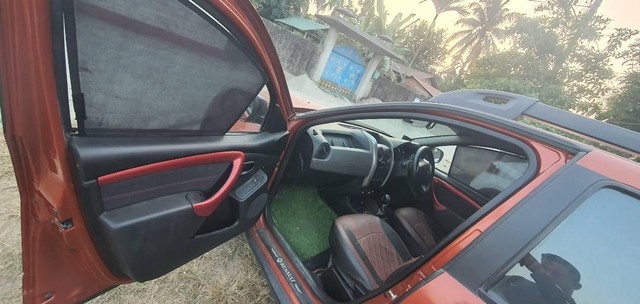 Second-hand 2018 Renault Duster Petrol RXS CVT for sale in Kokrajhar-10