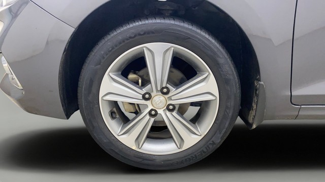 Second-hand 2019 Hyundai Verna VTVT 1.6 SX Option for sale in Bangalore-26