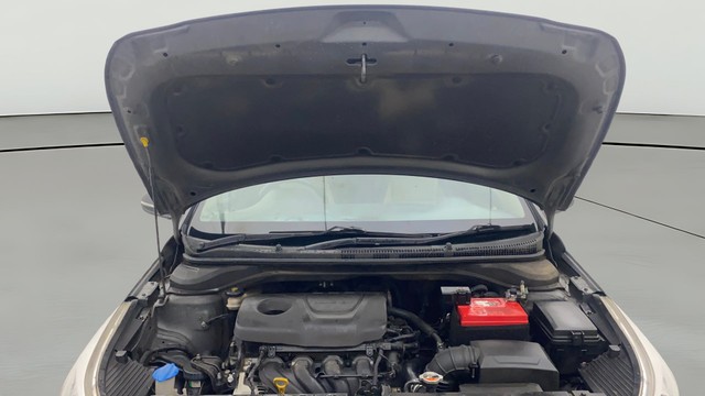 Second-hand 2019 Hyundai Verna VTVT 1.6 SX Option for sale in Bangalore-9