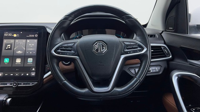 Second-hand 2021 MG Hector Plus 1.5 Turbo Sharp Pro 7 Str BSVI for sale in New Delhi-28