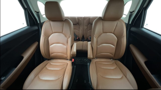 Second-hand 2021 MG Hector Plus 1.5 Turbo Sharp Pro 7 Str BSVI for sale in New Delhi-24