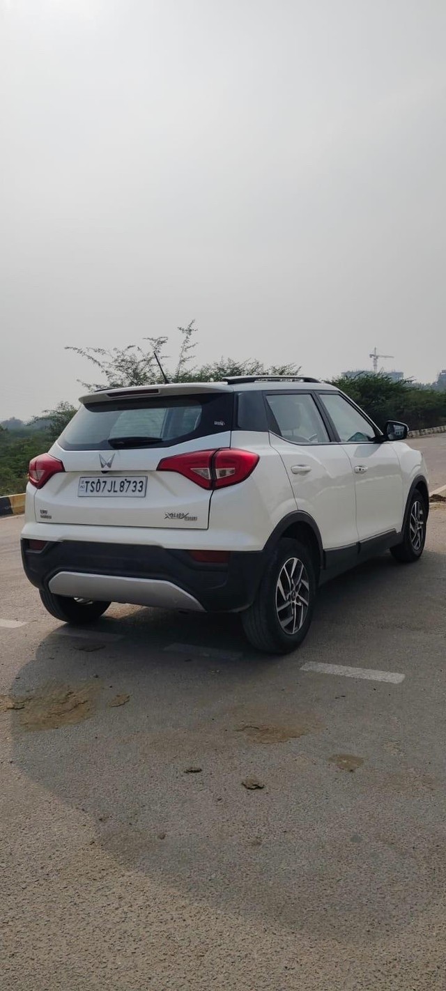 Second-hand 2022 Mahindra XUV300 W8 Diesel Sunroof BSVI for sale in Hyderabad-7