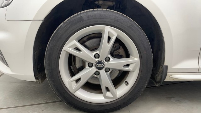 Second-hand 2017 Audi A4 30 TFSI Premium Plus for sale in Chennai-20