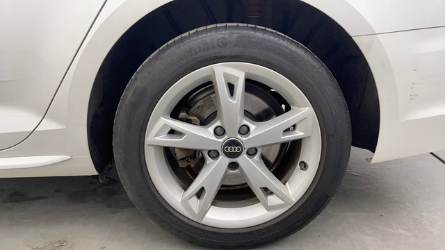 Second-hand 2017 Audi A4 30 TFSI Premium Plus for sale in Chennai-19