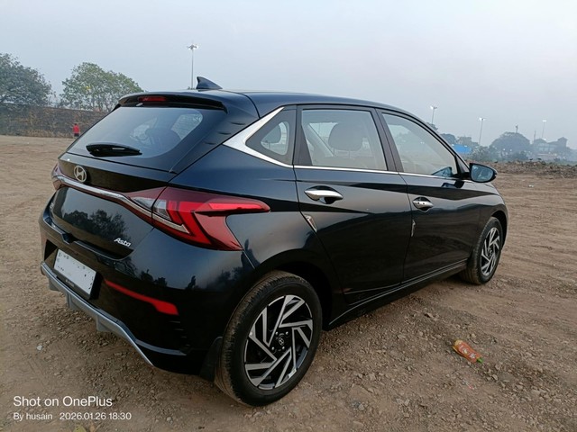 Second-hand 2024 Hyundai i20 Asta for sale in Mumbai-4