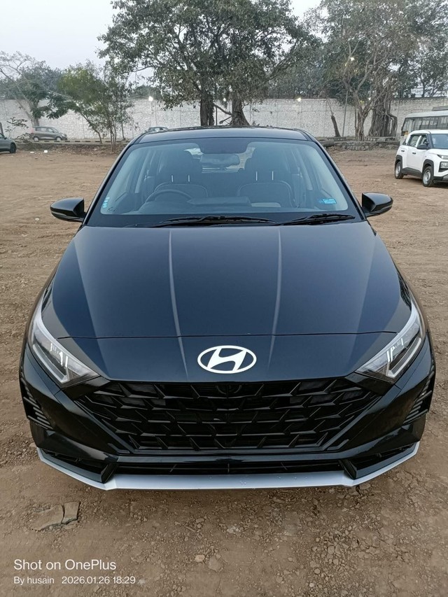 Second-hand 2024 Hyundai i20 Asta for sale in Mumbai-11