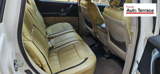 Second-hand 2017 Mahindra XUV500 W6 2WD for sale in Bhubaneswar-11