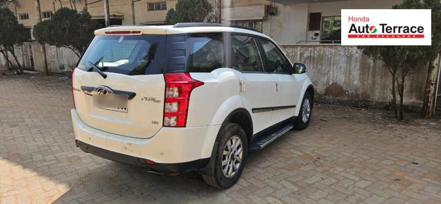 Second-hand 2017 Mahindra XUV500 W6 2WD for sale in Bhubaneswar-5