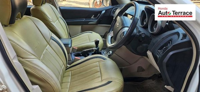 Second-hand 2017 Mahindra XUV500 W6 2WD for sale in Bhubaneswar-10