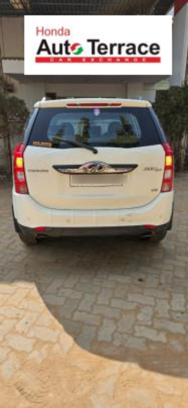 Second-hand 2017 Mahindra XUV500 W6 2WD for sale in Bhubaneswar-1