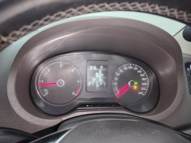 Second-hand 2016 Volkswagen Vento 1.5 Highline Plus AT 16 Alloy for sale in Coimbatore-13