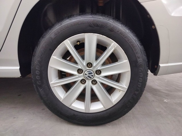 Second-hand 2016 Volkswagen Vento 1.5 Highline Plus AT 16 Alloy for sale in Coimbatore-19