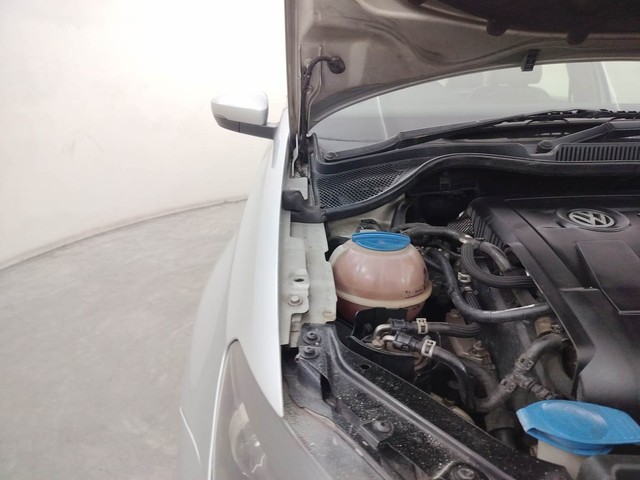 Second-hand 2016 Volkswagen Vento 1.5 Highline Plus AT 16 Alloy for sale in Coimbatore-33