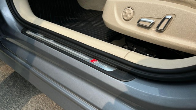 Second-hand 2018 Audi A6 35 TDI for sale in Noida-21