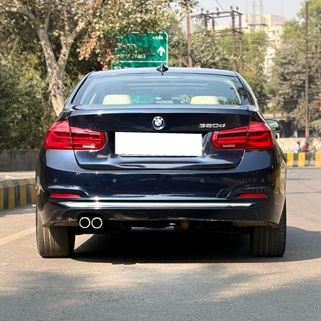 Second-hand 2017 BMW 3 Series 320d for sale in Noida-2