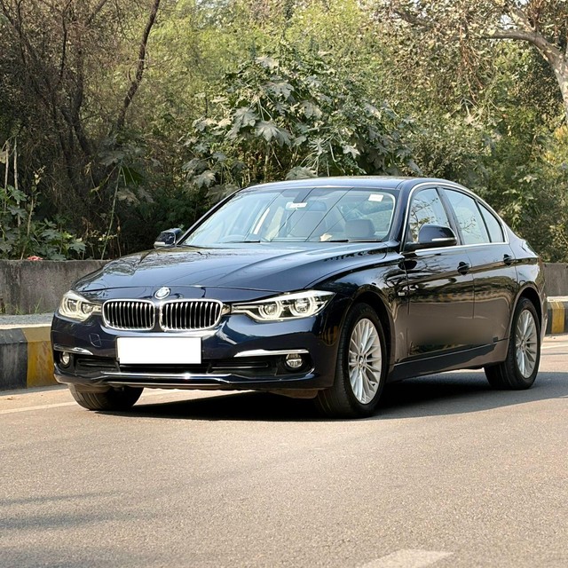 Second-hand 2017 BMW 3 Series 320d for sale in Noida-4
