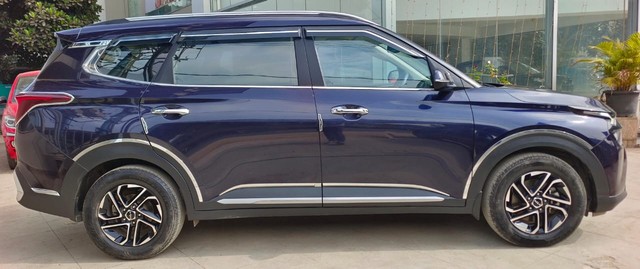 Second-hand 2022 Kia Carens Luxury Plus Turbo DCT 6 STR 2022-2023 for sale in Bangalore-1