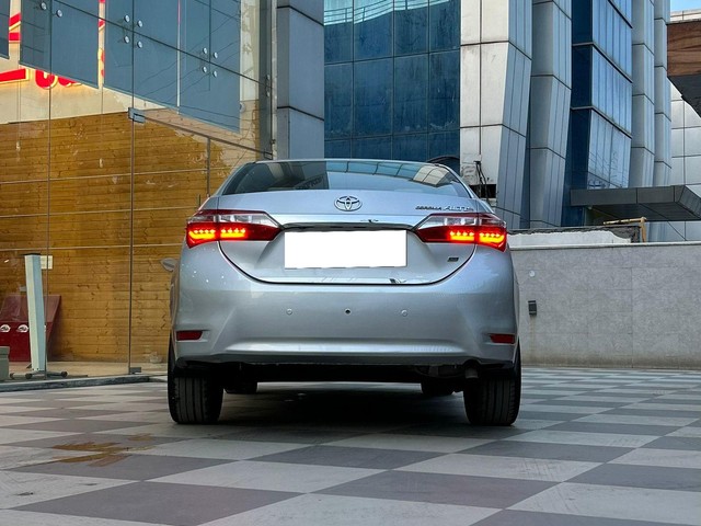 Second-hand 2015 Toyota Corolla Altis GL MT for sale in Noida-1