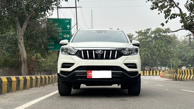Second-hand 2019 Mahindra Alturas G4 4X4 AT BSIV for sale in Noida-4